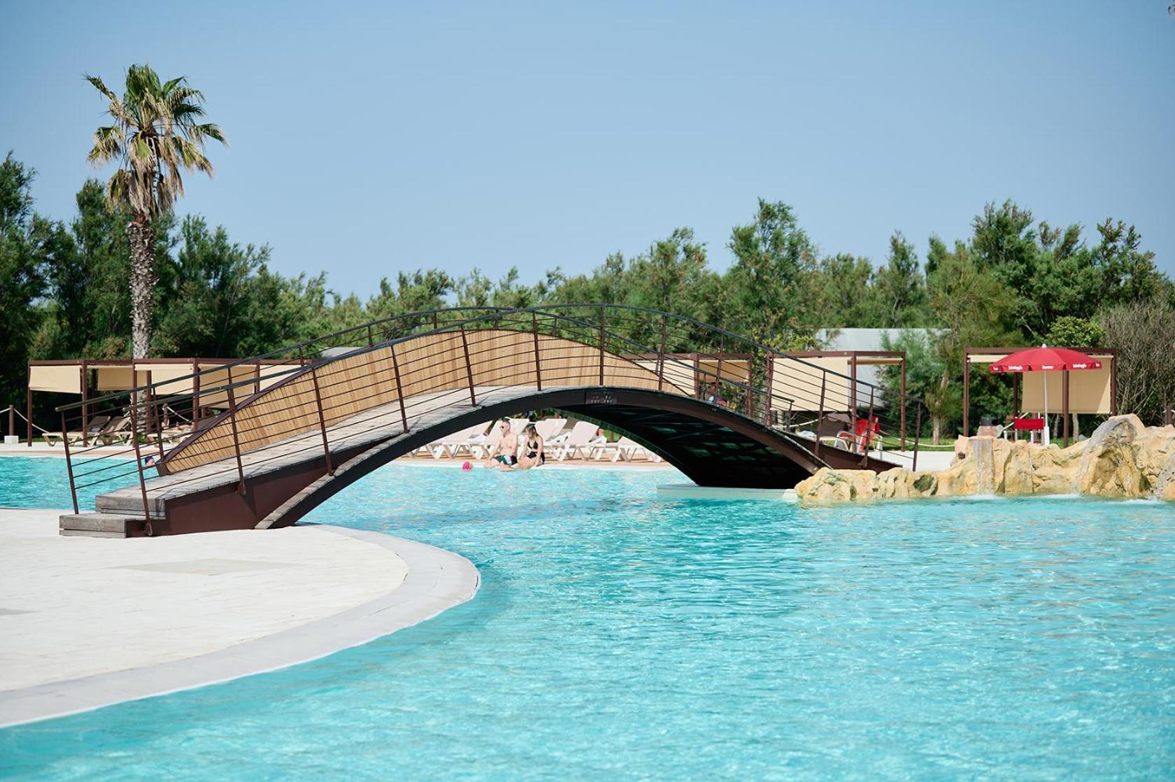 Torre Rinalda Beach Camping & Resort เลชเช ภายนอก รูปภาพ